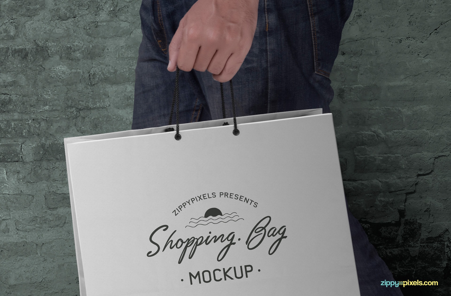 free handheld shopping bag psd mock-up