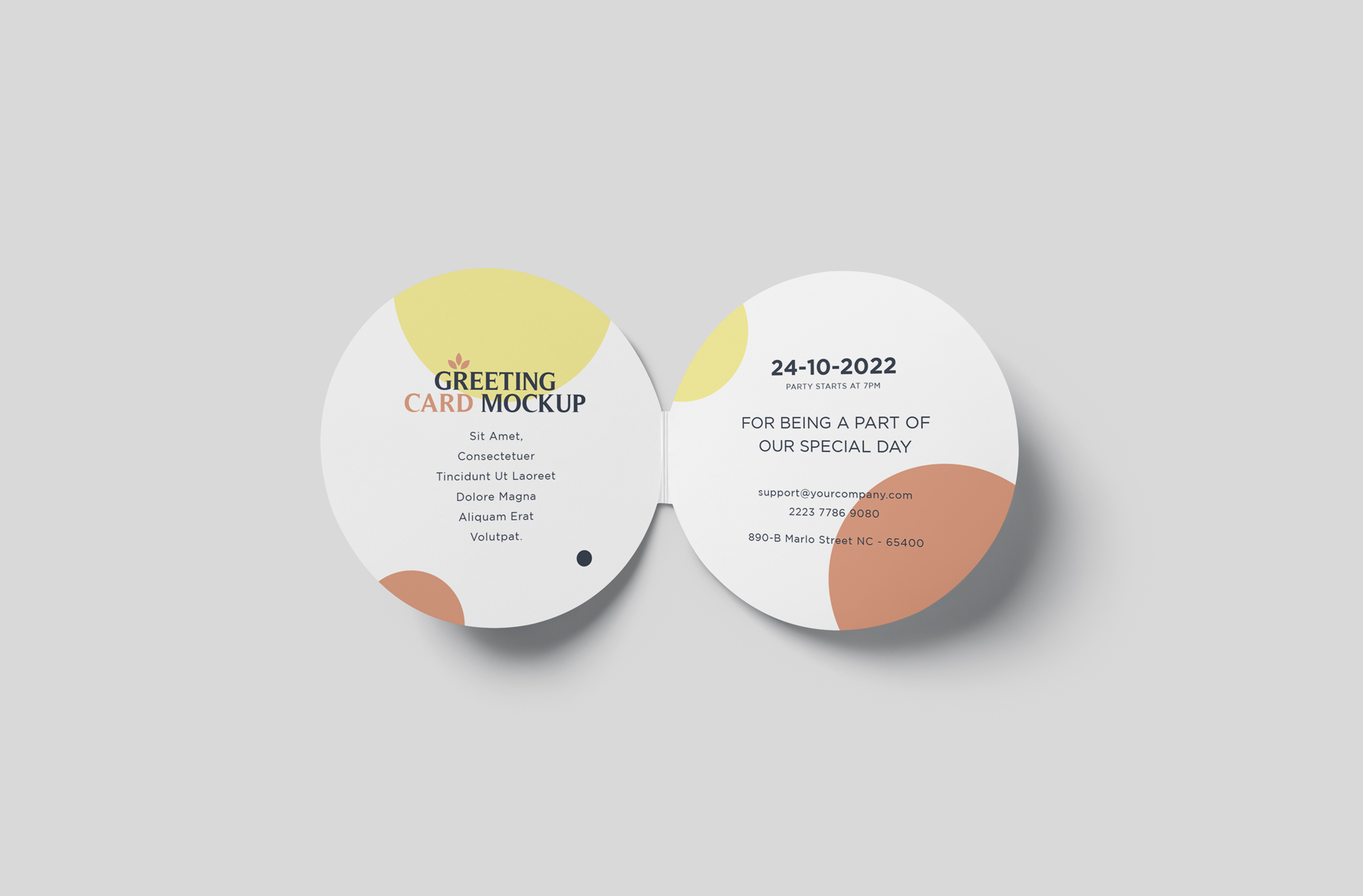 Open Round Greeting Card Mockup – High-Quality PSD