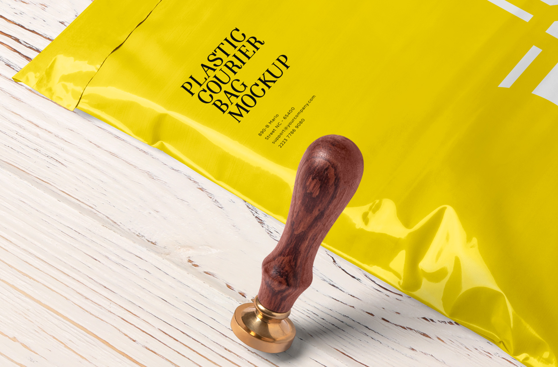 courier bag mock-up