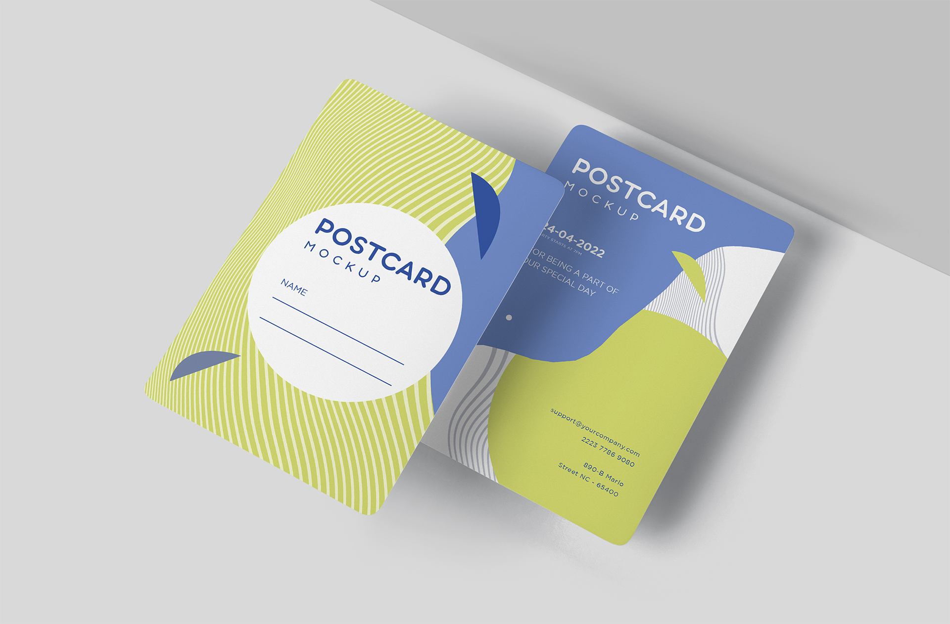 Flat Lay Postcard Mockup ?? Realistic PSD