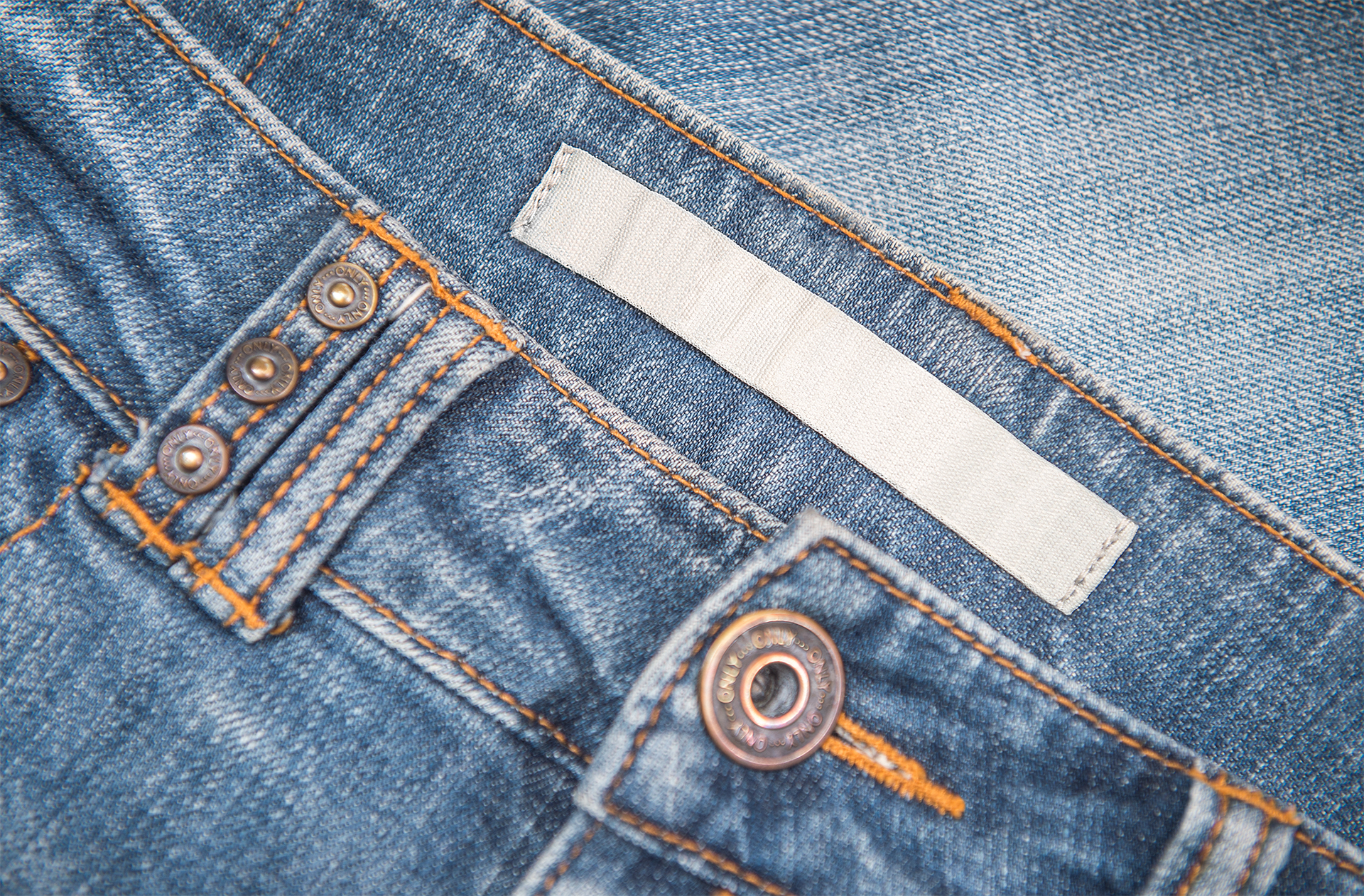 customizable jeans tag