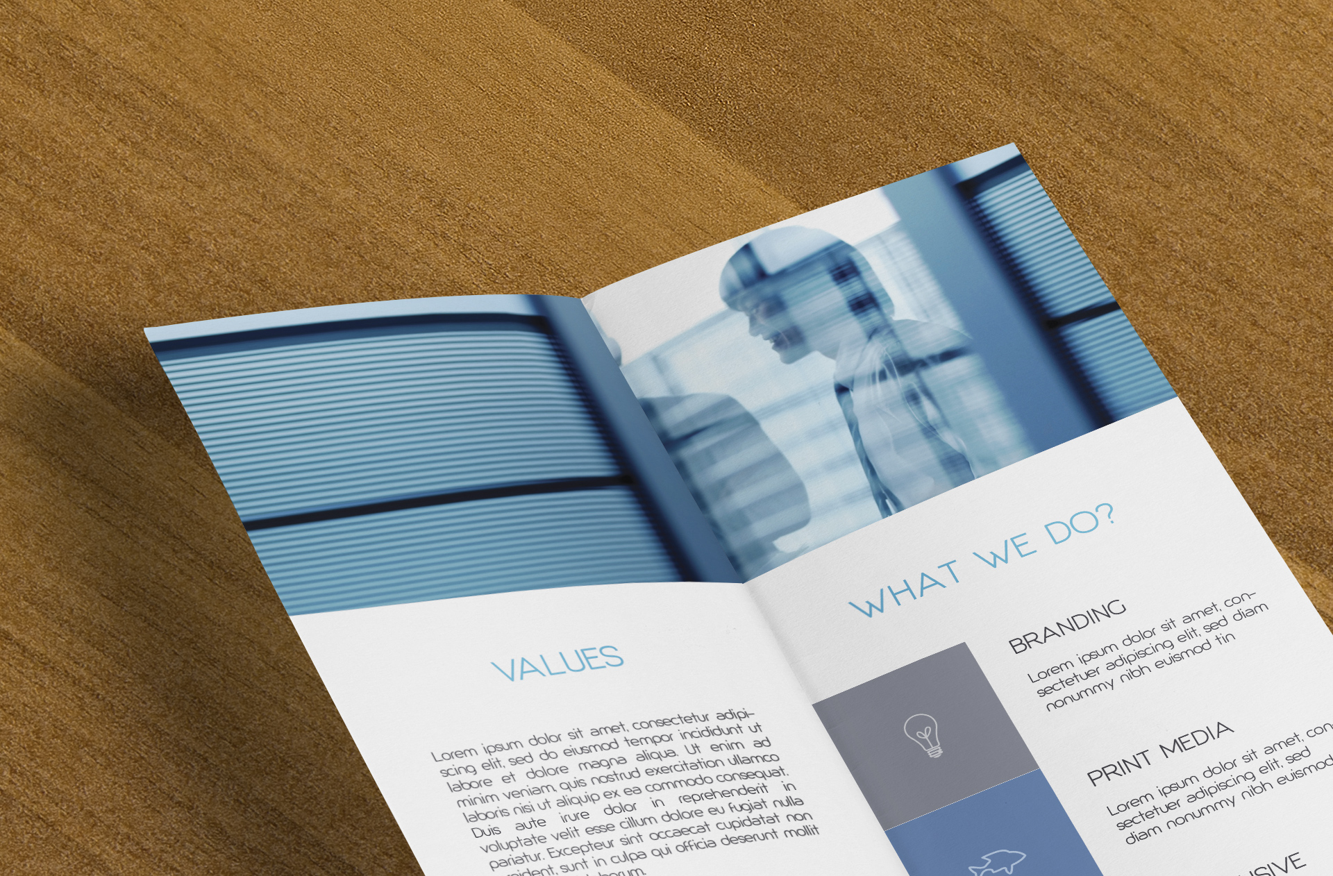 bi-fold flyer mock-up